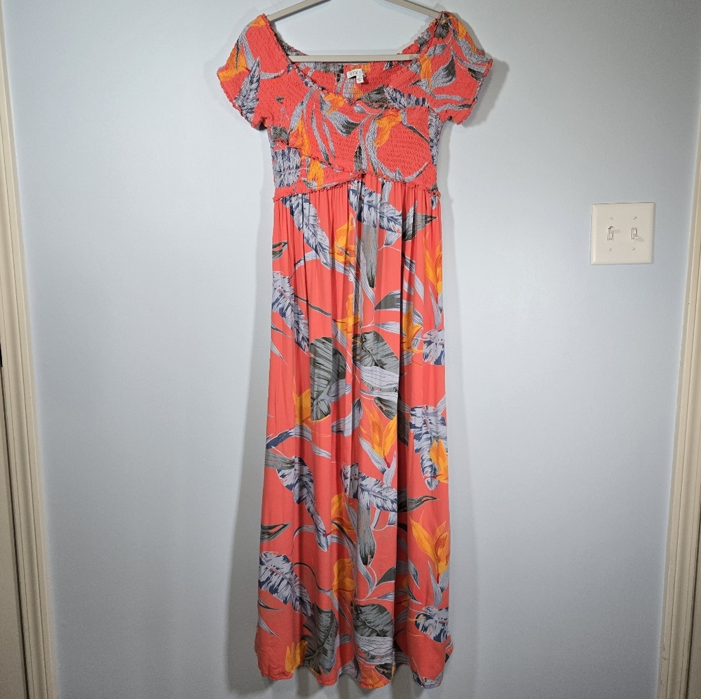 Patrons of Peace Coral Floral Maxi‎ Dress Size Medium Shirred Off The Shoulder